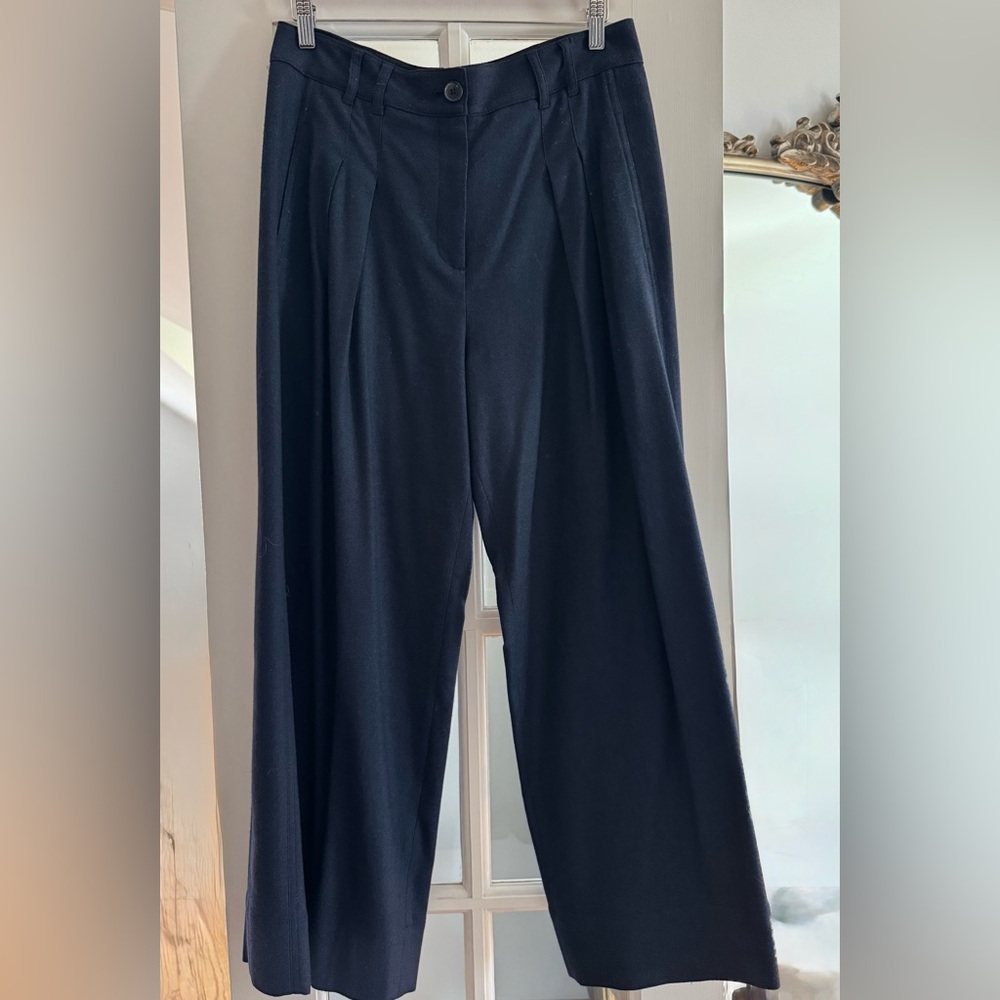 ME+EM EUC Navy double pleat Italian flannel wide leg pants - size 8 (Short) - Picture 2 of 14
